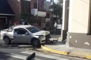 Camioneta se estrell contra una panadera