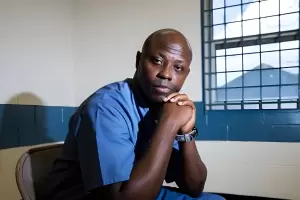 Fue liberado tras pasar 32 aos preso por un asesinato que no cometi