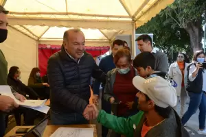 Saujil y Pom�n recibieron masivamente al �Catamarca con vos�