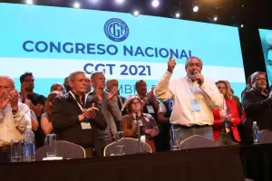En una dura carta por el D�a del Trabajador, la CGT pidi� un impuesto a la renta extraordinaria