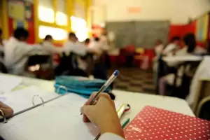 Un nio discuti con sus compaeros y le clavaron una lapicera en el glteo