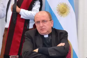 Polmica en Salta: Cargnello no asiste a una audiencia y realizan otro abrazo al convento