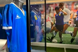 Un argentino qued a un paso de comprar la camiseta que Maradona us ante Inglaterra en una subasta rcord