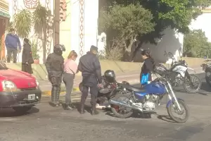 Tres mujeres heridas en dos siniestros de motocicletas