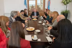 La Comisin Bicameral de Nios, Nias y Adolescencia recibi a la defensora de la Niez a nivel nacional