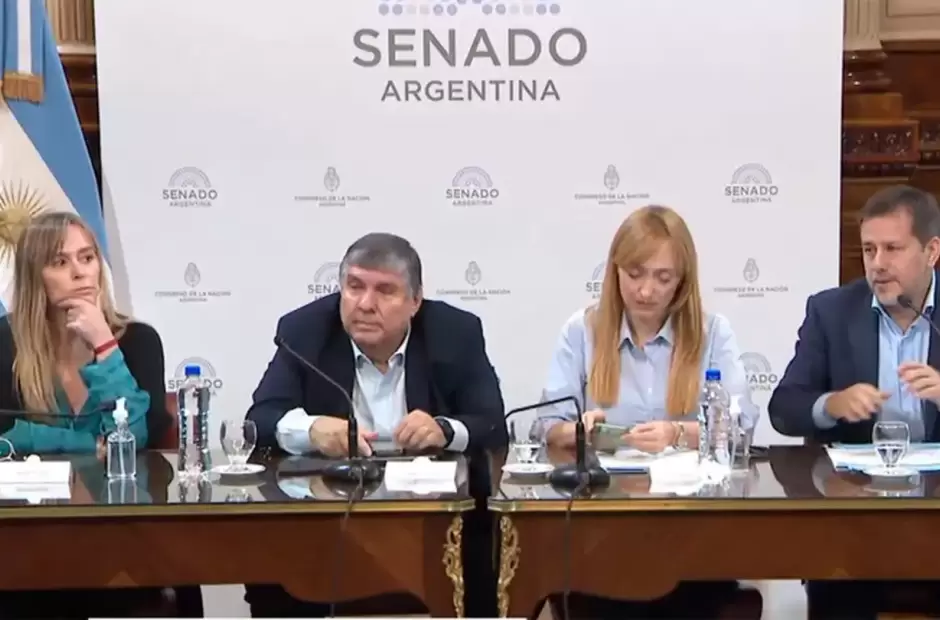 Juliana Di Tullio, Jos� Mayans, Anabel Fern�ndez Sagasti y Mariano Recalde