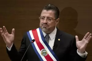 Asumi como presidente de Costa Rica Rodrigo Chaves, quien est sancionado por acoso sexual