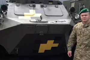 El triste consuelo de la madre de un soldado que muri en la acera de Azovstal