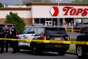 Estados Unidos: asesin a diez personas en un supermercado y lo trasmiti en vivo