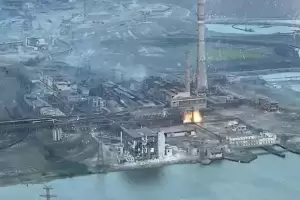 Ucrania denuncia un ataque ruso con fsforo blanco contra la siderrgica de Maripol