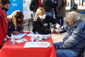 Da Mundial de la hipertensin arterial: jornada de concientizacion en la Plaza 25 de Mayo