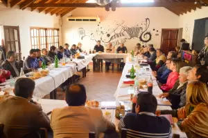 Educacin y la empresa Cookins S.A. acordaron implementar formacin profesional del sector hotelero y gastronmico