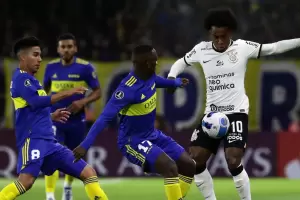 Boca Juniors empat 1 a 1 con Corinthians en la Bombonera