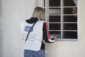 Lavagna pidi "paciencia" y que esperen en sus casas al censista