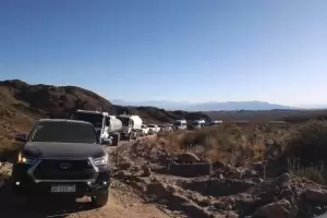 Con algunos incidentes se pudo lograr el recambio de los trabajadores mineros