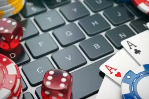 Le depositaron fondos de ayuda para el COVID-19 por error y los apost en el casino