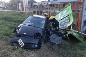 Una mujer choc contra un cartel en la Ruta Nacional N 38