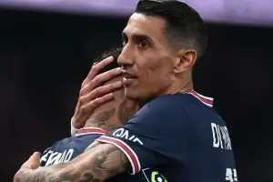 El PSG aplast al Metz con un emotivo gol de Di Mara en su ltimo partido