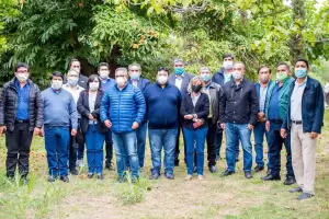 Jalil llev� tranquilidad a los municipios y dijo que la Provincia ayudar� a pagar los salarios