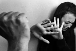 Navidad violenta: Fueron aprehendidos por agredir a tres mujeres