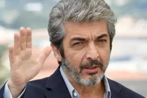 Documental "2001: El ao del corralito", con la voz de Ricardo Darn