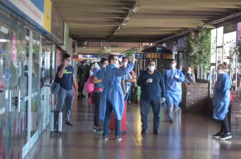 En total son 2.443 infectados en la Argentina y 105 v�ctimas fatales