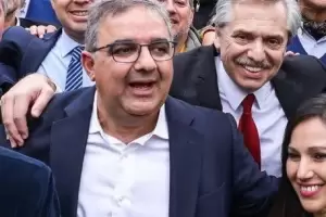 Ra�l Jalil expres� su apoyo a Alberto Fern�ndez por la reestructuraci�n de la deuda