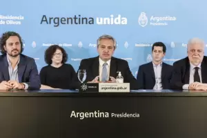 Alberto Fernndez: "Tenemos previstas dos etapas ms hasta llegar a que todo quede liberado"