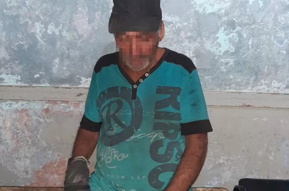 Fue detenido en la madrugada en la via publica.