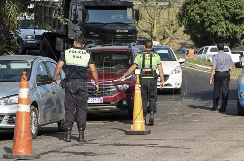 Cierre de fronteras, una de las primeras medidas nacionales en plena cuarentena.