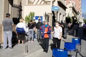 Quince muestras de coronavirus dieron negativo en Catamarca