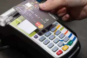 Tras pagar una boleta, le habr�an clonado la tarjeta