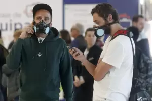 Brasil aisl a un pasajero con Covid que lleg desde Sudfrica: investigan si es la variante micron