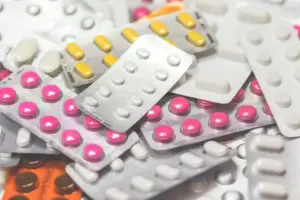 Tras congelar el precio de ms de 1700 alimentos, el Gobierno busca renovar un acuerdo por los medicamentos