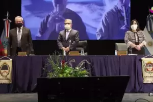 El gobernador Jalil da su primer informe en la Asamblea Legislativa