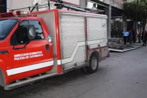 Se incendi una casa en el barrio 144 viviendas