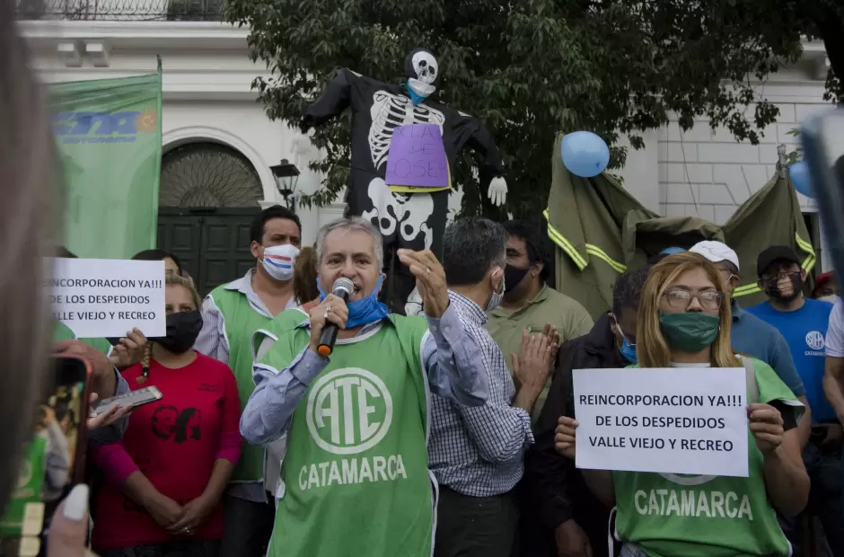 Arvalo anunci el pedido de paritarias y una nueva marcha.