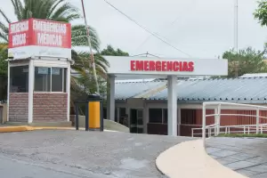 Un auto impact contra un animal suelto en la RN 38: trasladaron a sus ocupantes al "San Juan"