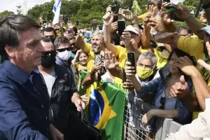Bolsonaro amenaz con suprimir el poder de la Corte Suprema