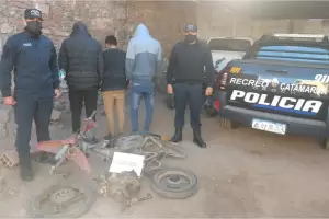 Le robaron la moto y la encontraron totalmente desarmada