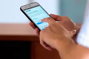 IFE: qu hacer si an no te lleg el cdigo para cobrar el bono de 10 mil pesos