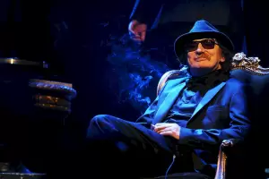 Charly Garca fue internado por una quemadura