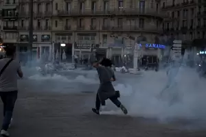 Incidentes en Pars en una marcha contra el racismo y la violencia policial