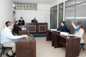 Un adolescente y un joven, en el banquillo tras ser detenidos con elementos robados