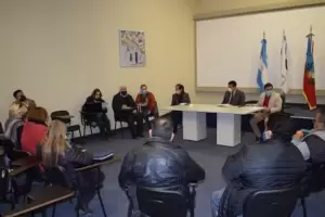 Educacin e Intersindical firmaron acto por la convocatoria a paritaria