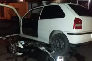 Embisti a la moto en la que iba su ex pareja