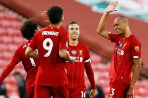 Cay el Manchester City y el Liverpool, sin jugar, se consagr campen tras 30 aos