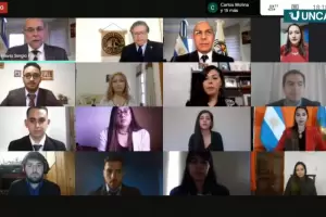 Primera colacin de grado virtual en la UNCA