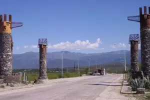 Preventivamente, Andalgal cierra sus ingresos