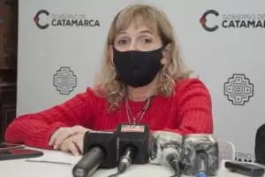 Nuevos contagios: 15 contactos estrechos, 4 transportistas en Andalgal� y 1 repatriado